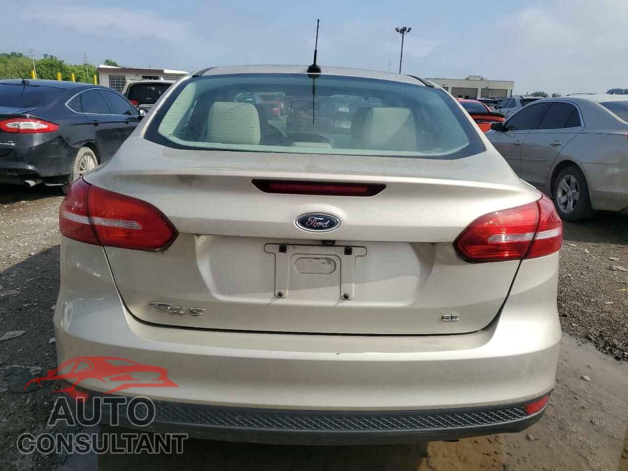 FORD FOCUS 2018 - 1FADP3F2XJL219643