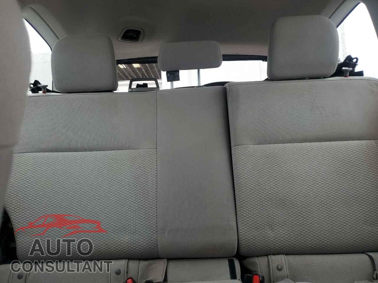 SUBARU FORESTER 2015 - JF2SJAAC9FH815717
