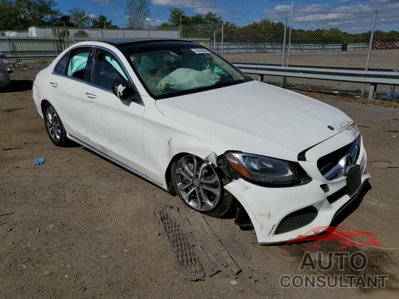 MERCEDES-BENZ C-CLASS 2016 - 55SWF4KB0GU173865