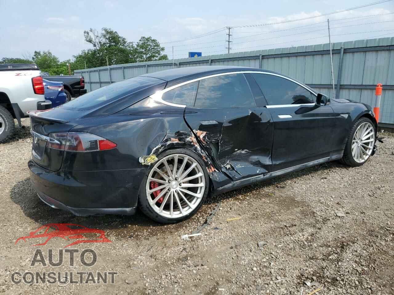 TESLA MODEL S 2014 - 5YJSA1H11EFP36611