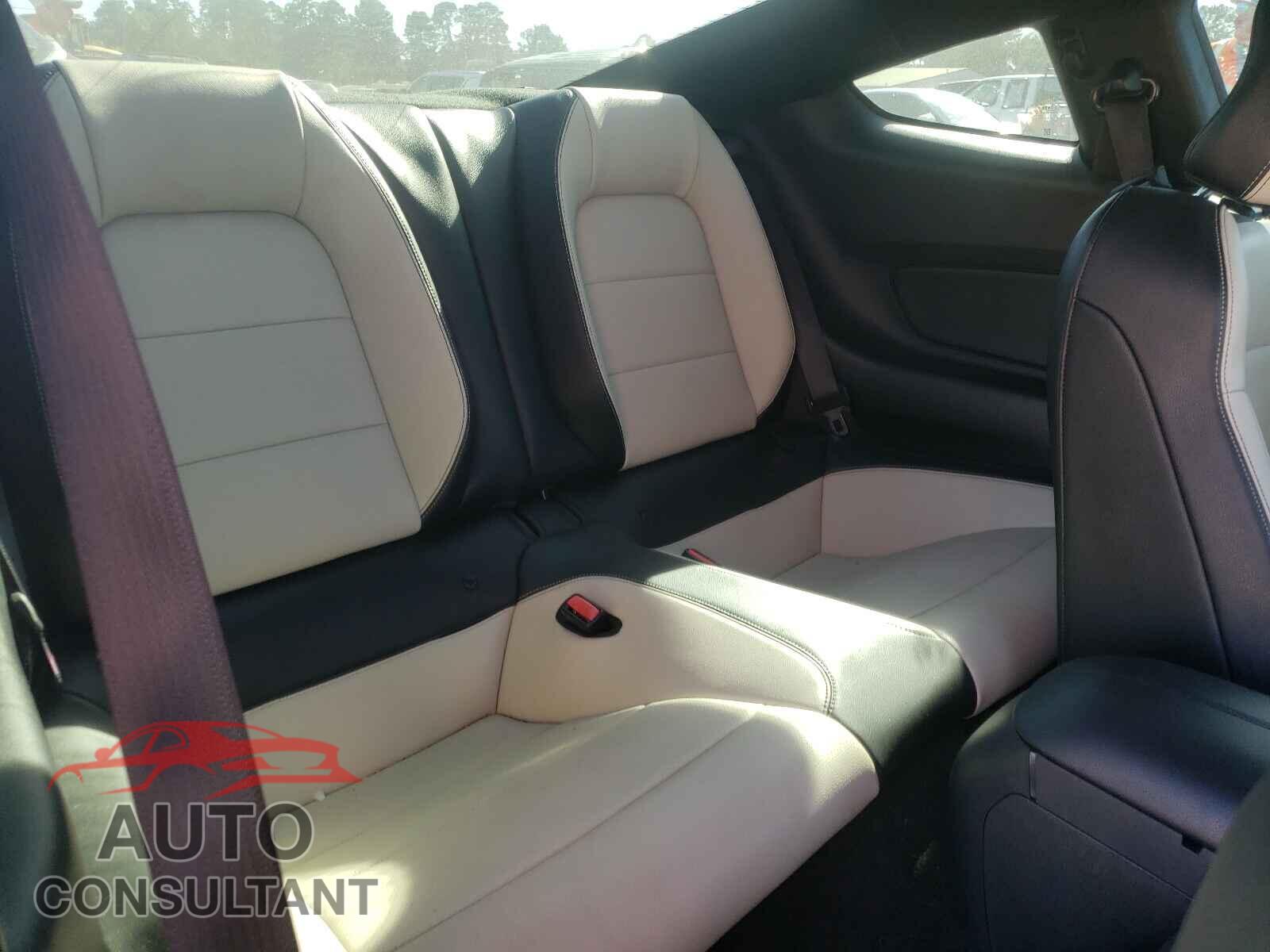 FORD MUSTANG 2015 - 1FA6P8CF8F5385636