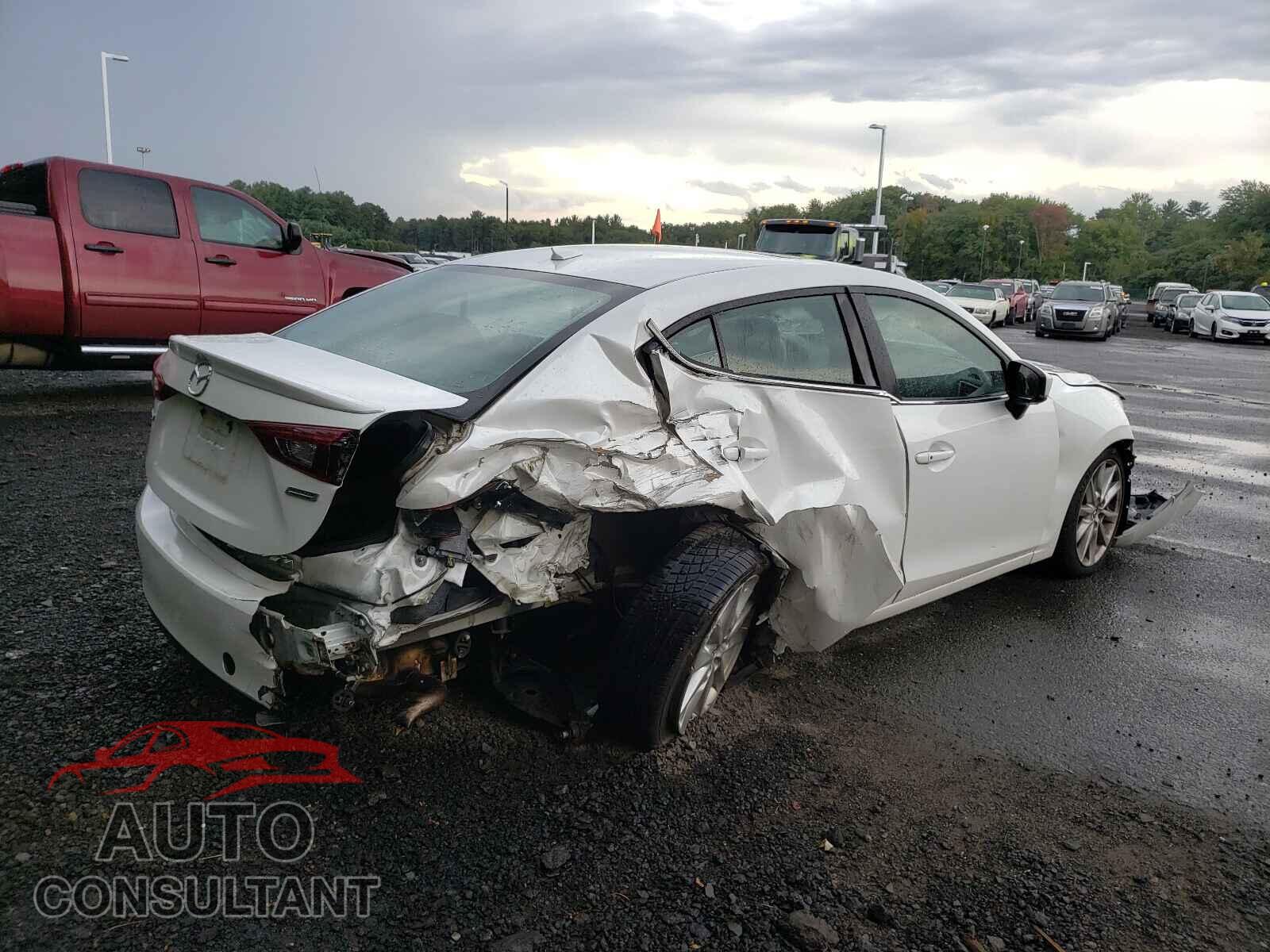 MAZDA 3 2017 - 3MZBN1V7XHM100084