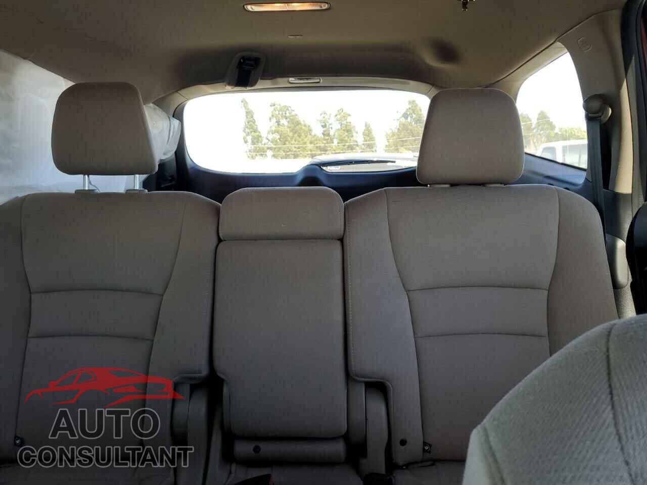 HONDA PILOT 2017 - 5FNYF5H36HB033479