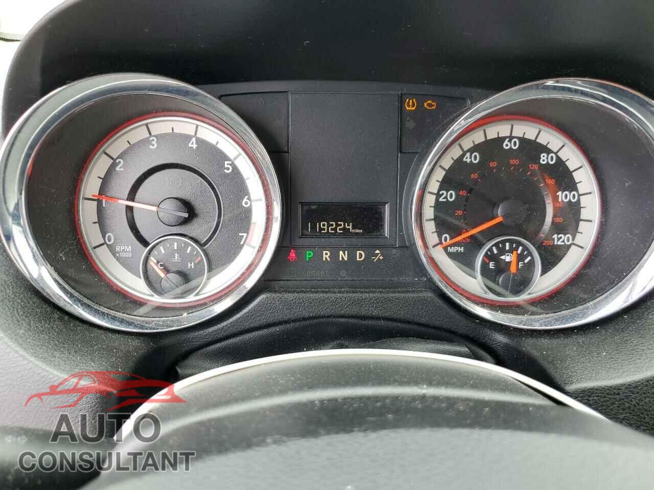 DODGE CARAVAN 2013 - 2C4RDGBG0DR656032