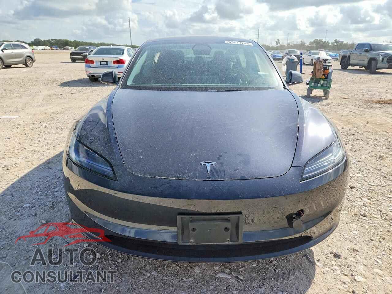 TESLA MODEL 3 2025 - 5YJ3E1EA8SF939522