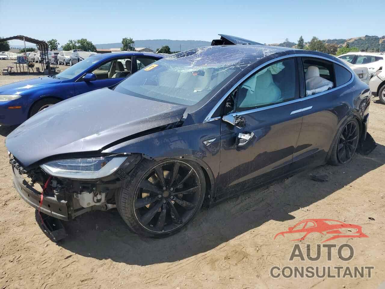 TESLA MODEL X 2016 - 5YJXCBE28GF004725