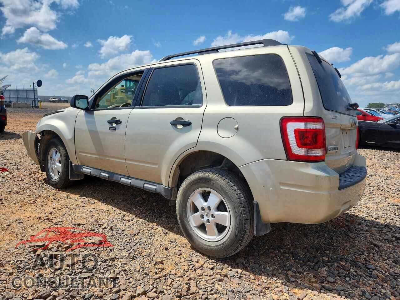FORD ESCAPE 2012 - 1FMCU0D71CKB39017