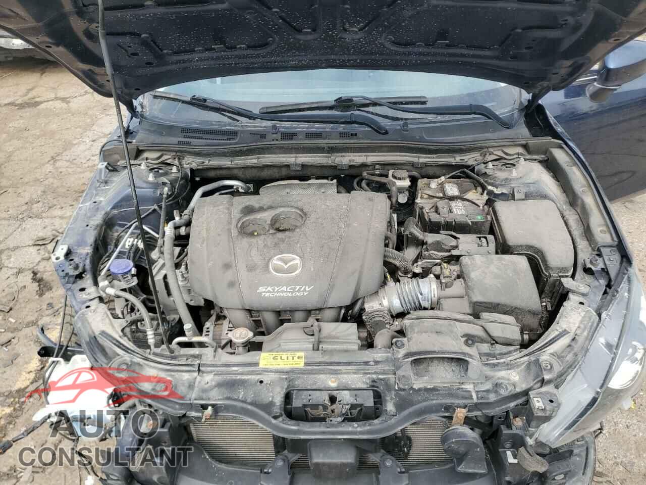 MAZDA 3 2015 - 3MZBM1L73FM158346
