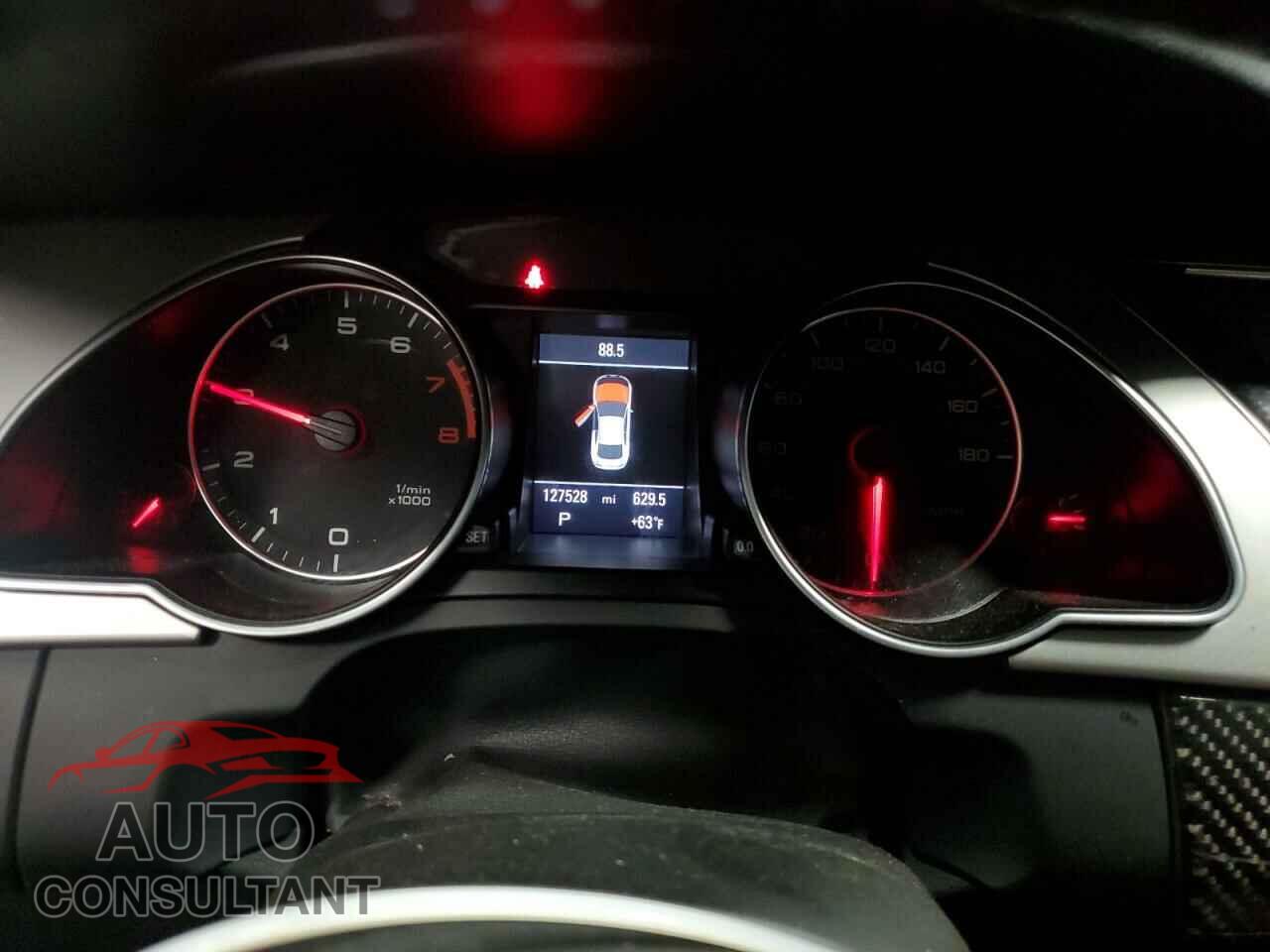 AUDI A5 2012 - WAULFAFR6CA033295