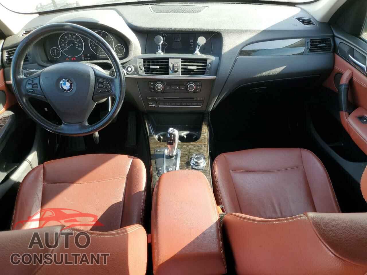 BMW X3 2011 - 5UXWX5C57BL716176
