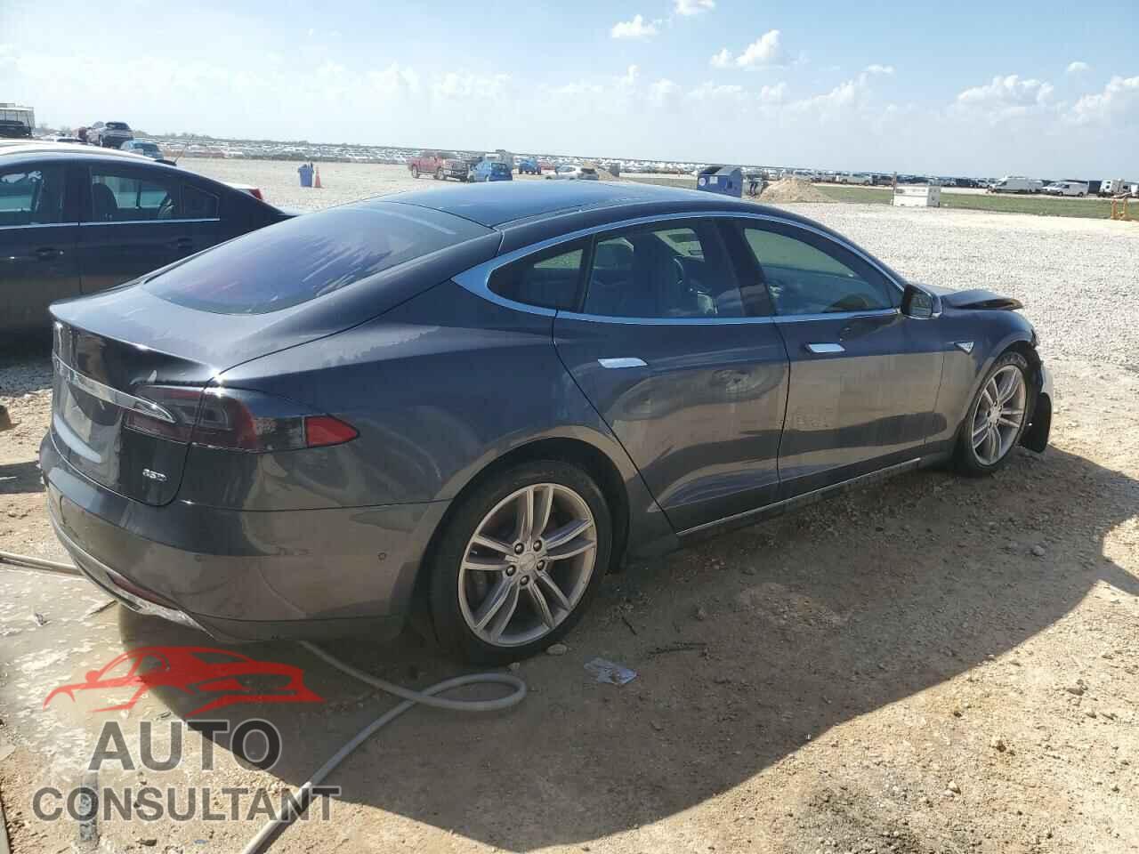 TESLA MODEL S 2015 - 5YJSA1H25FF089656