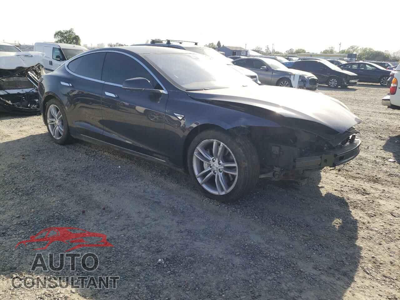TESLA MODEL S 2015 - 5YJSA1H24FF082021