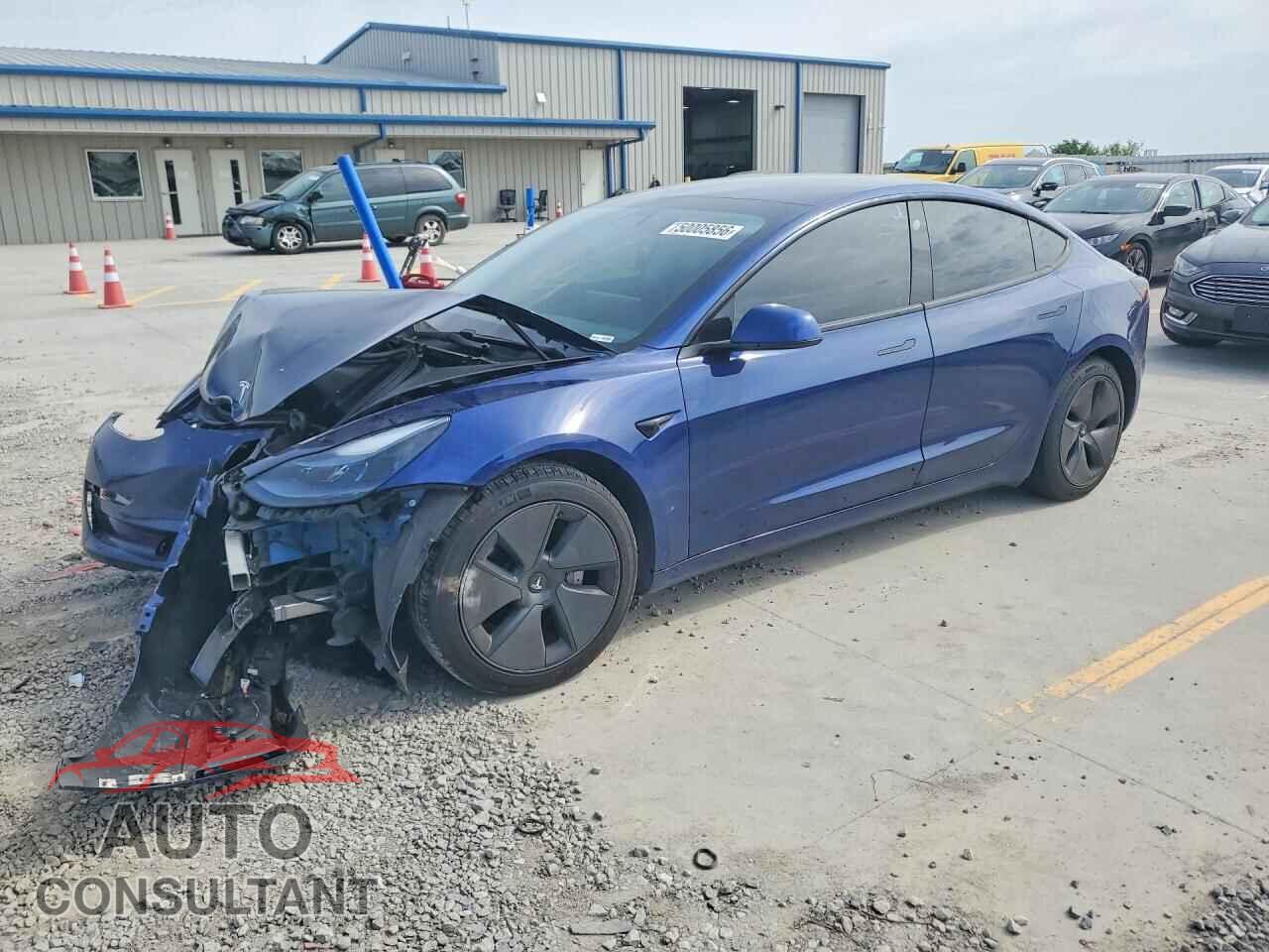 TESLA MODEL 3 2021 - 5YJ3E1EA0MF077402