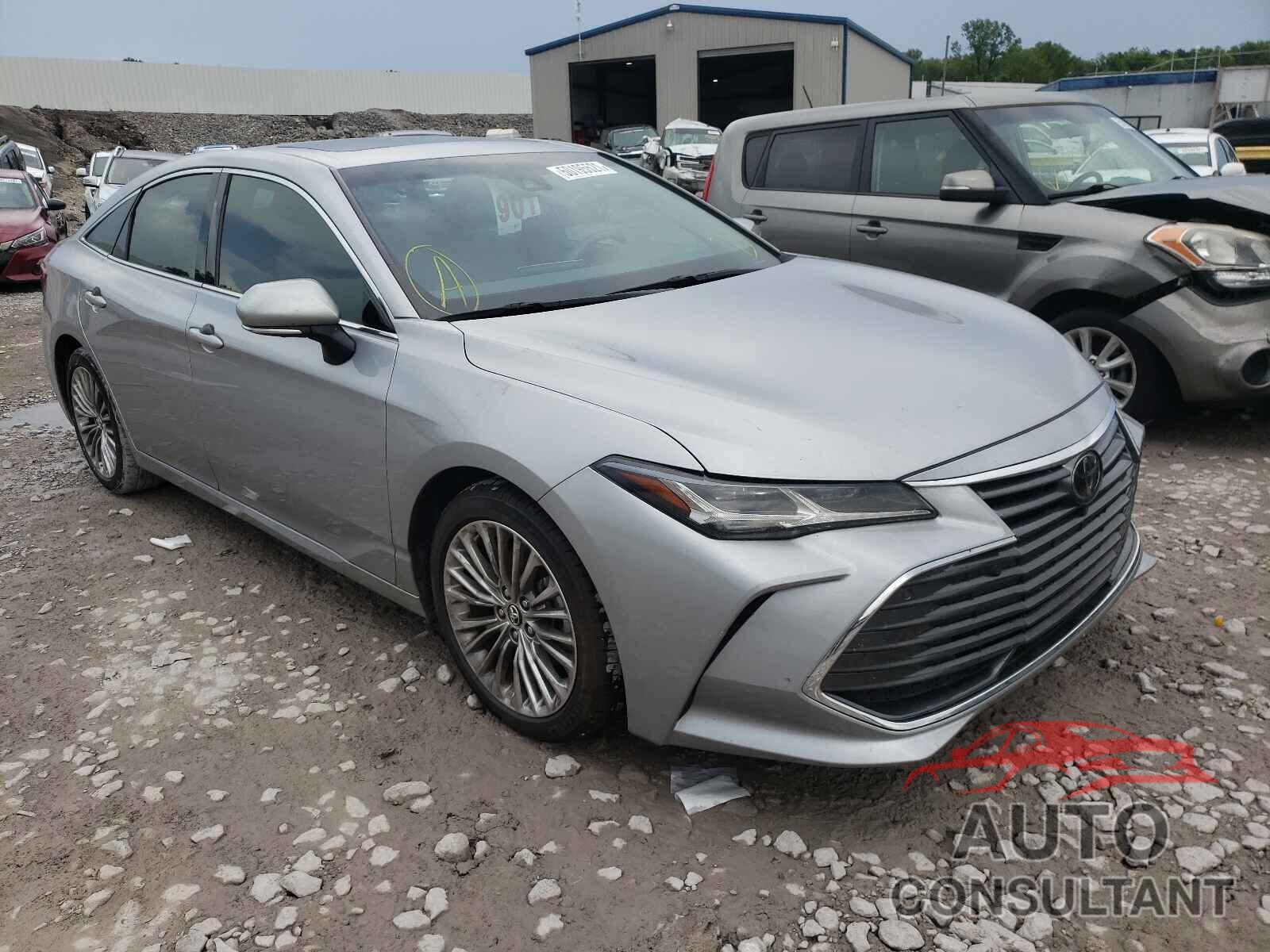 TOYOTA AVALON 2019 - 4T1BZ1FB1KU026630