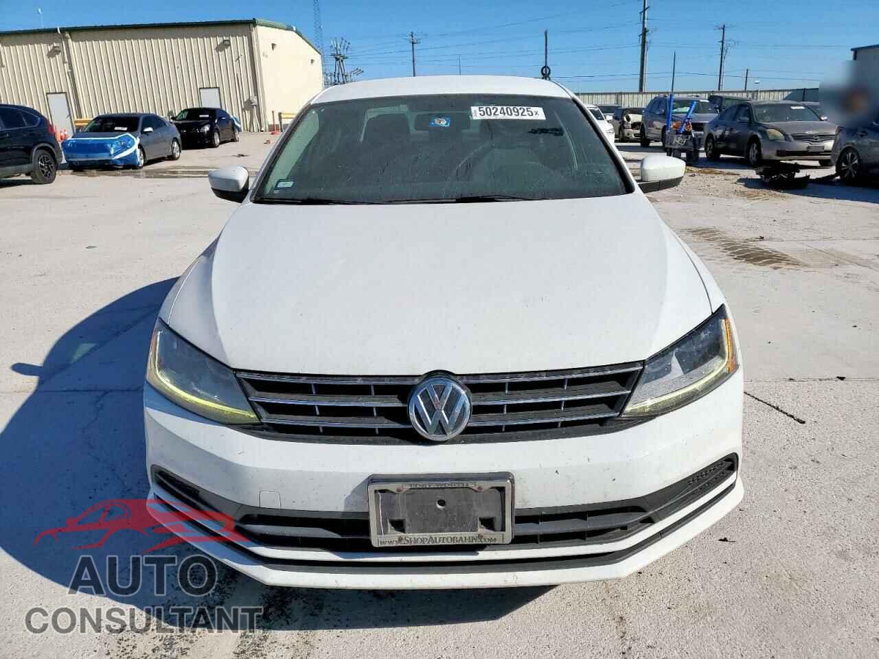 VOLKSWAGEN JETTA 2018 - 3VW2B7AJ1JM206278