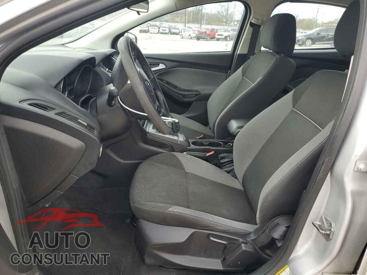 FORD FOCUS 2014 - 1FADP3F29EL217615