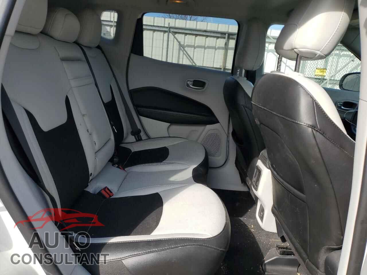 JEEP COMPASS 2020 - 3C4NJDBB2LT151664