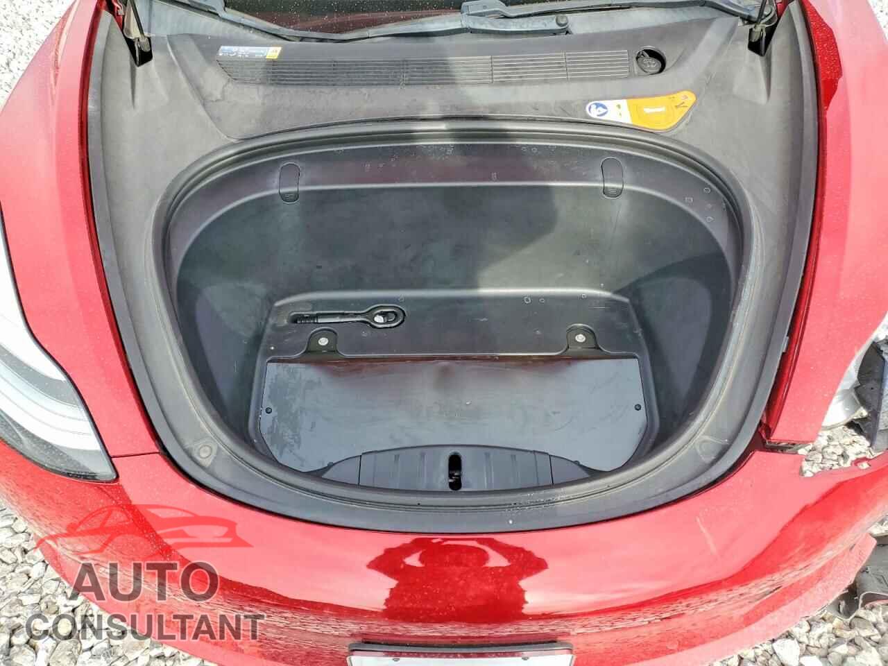 TESLA MODEL 3 2018 - 5YJ3E1EA5JF024416