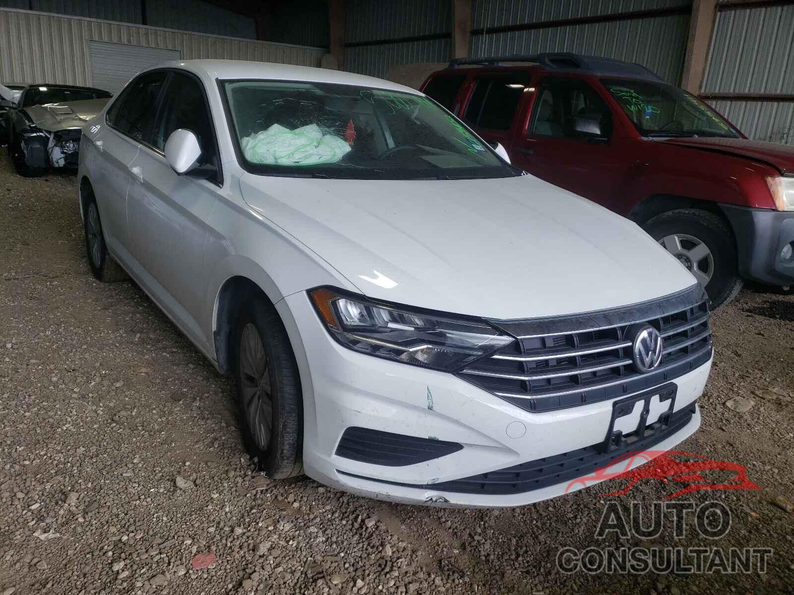 VOLKSWAGEN JETTA 2019 - 3VWCB7BU4KM255652