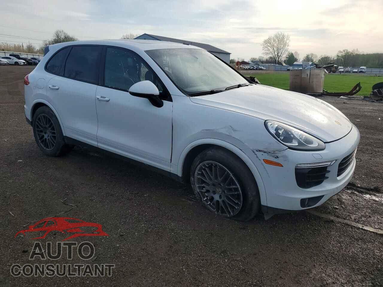 PORSCHE CAYENNE 2017 - WP1AA2A25HKA86174