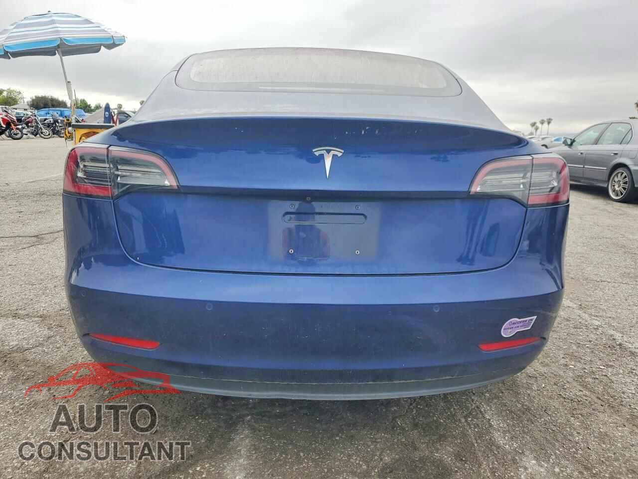 TESLA MODEL 3 2018 - 5YJ3E1EA5JF164479