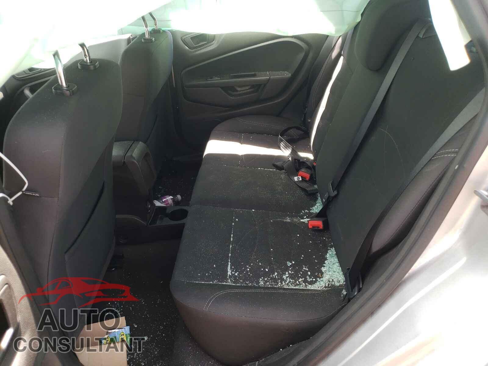 FORD FIESTA 2017 - 3FADP4EJ5HM136077