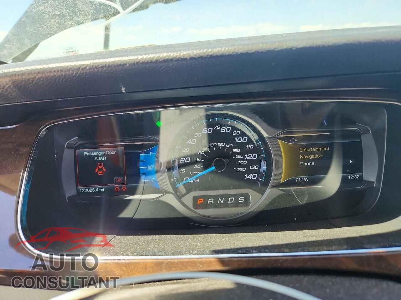 FORD TAURUS 2014 - 1FAHP2F82EG171991