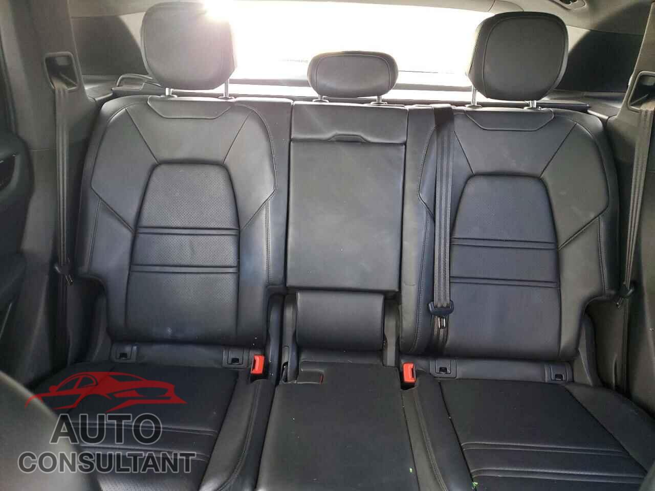 PORSCHE CAYENNE 2022 - WP1AA2AY6NDA03954