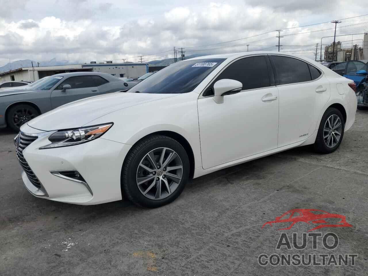 LEXUS ES300 2018 - JTHBW1GG7J2194210