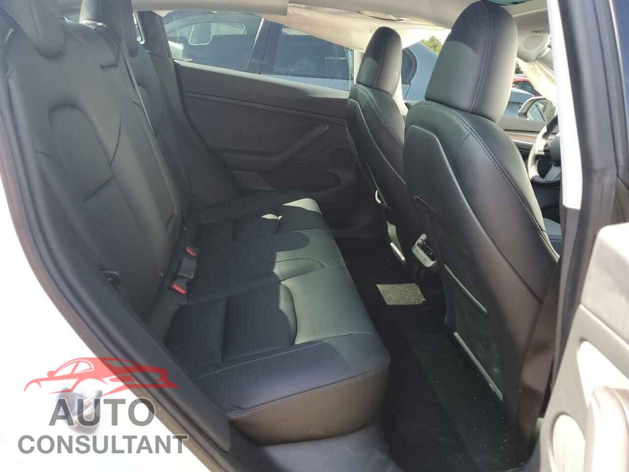 TESLA MODEL 3 2023 - 5YJ3E1EA3PF686472