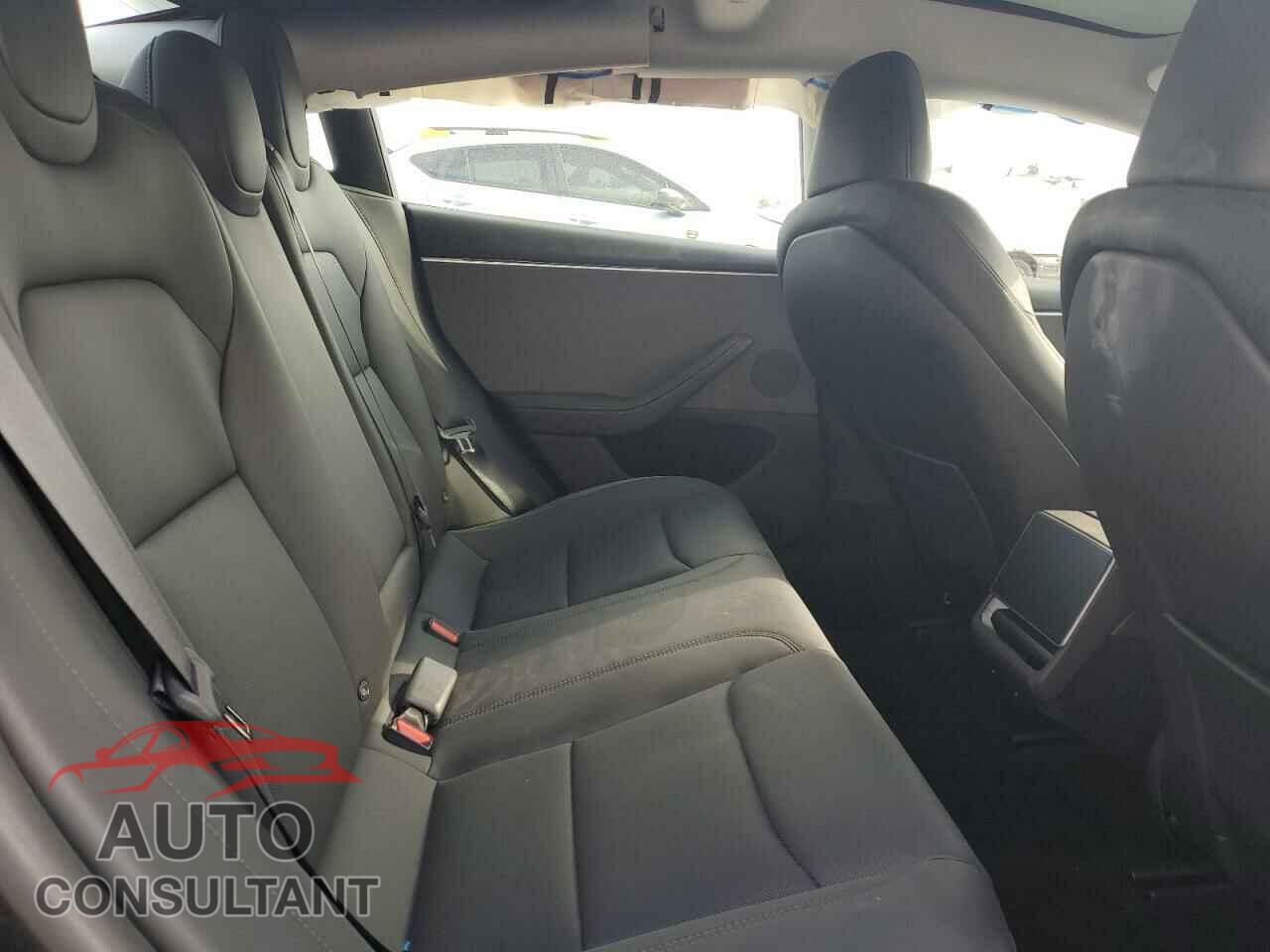 TESLA MODEL 3 2024 - 5YJ3E1EA5RF741345