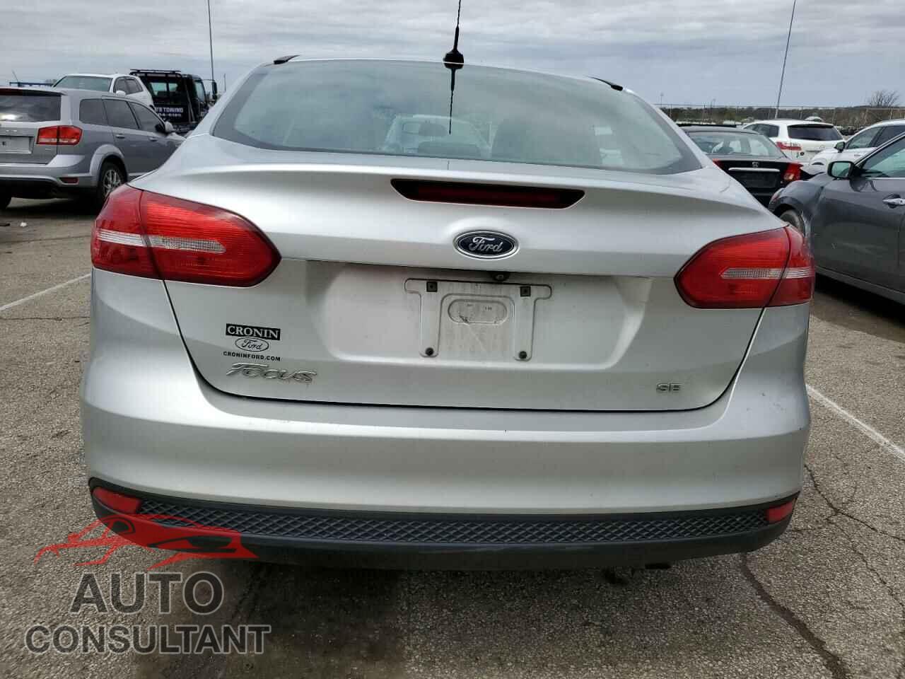 FORD FOCUS 2018 - 1FADP3F23JL228605