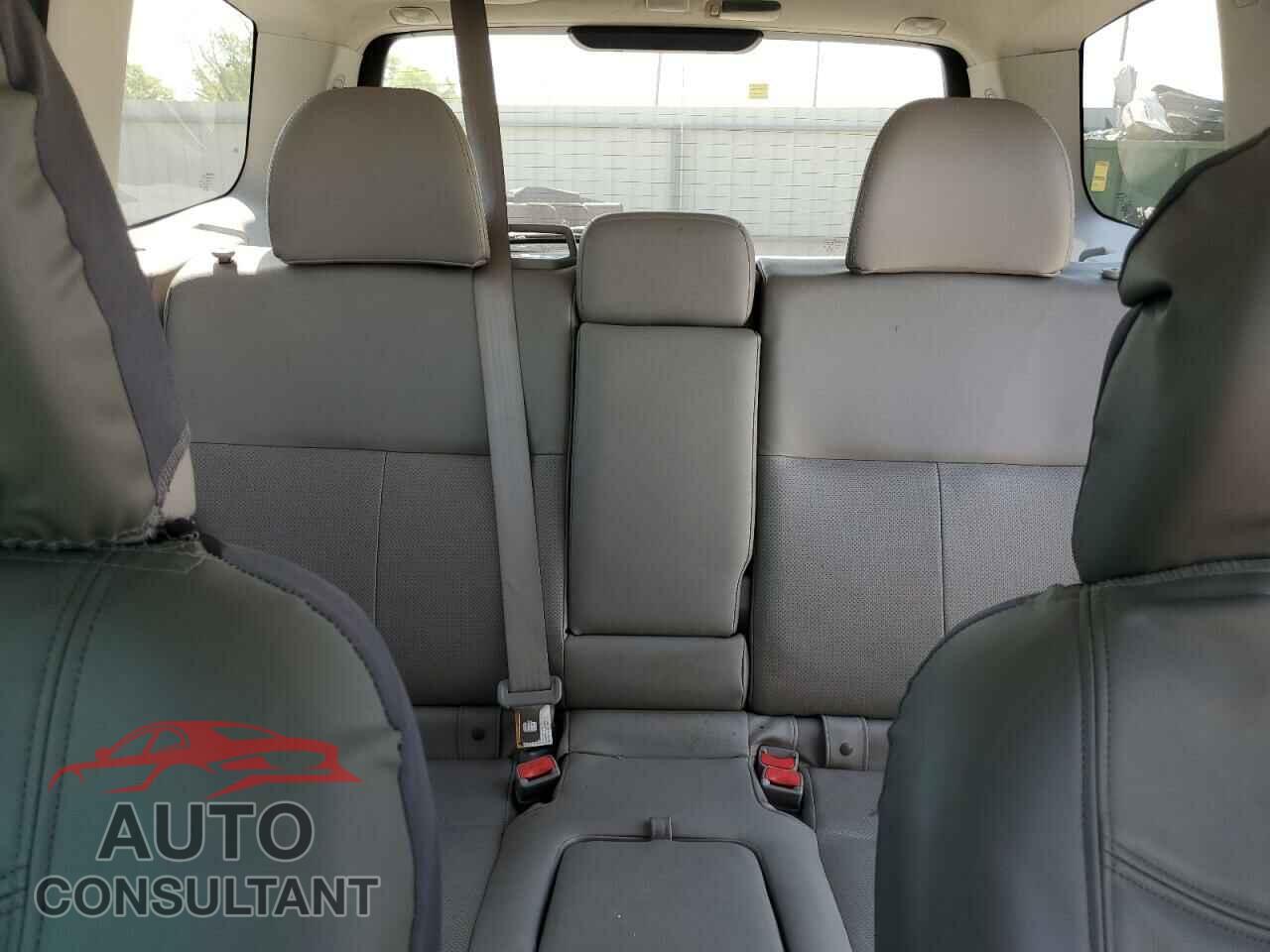 SUBARU FORESTER 2013 - JF2SHAEC7DH403640