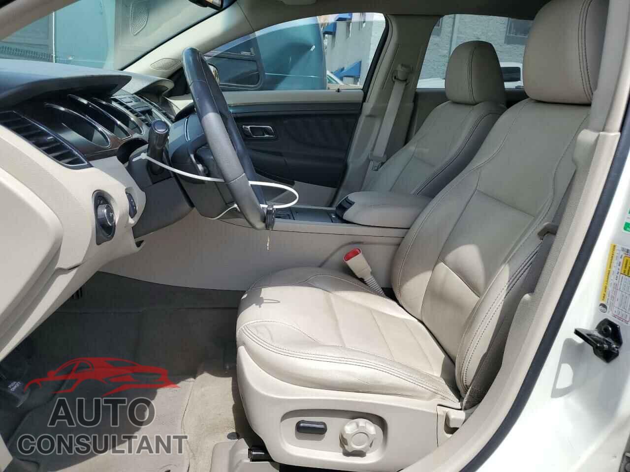 FORD TAURUS 2011 - 1FAHP2EW6BG165526