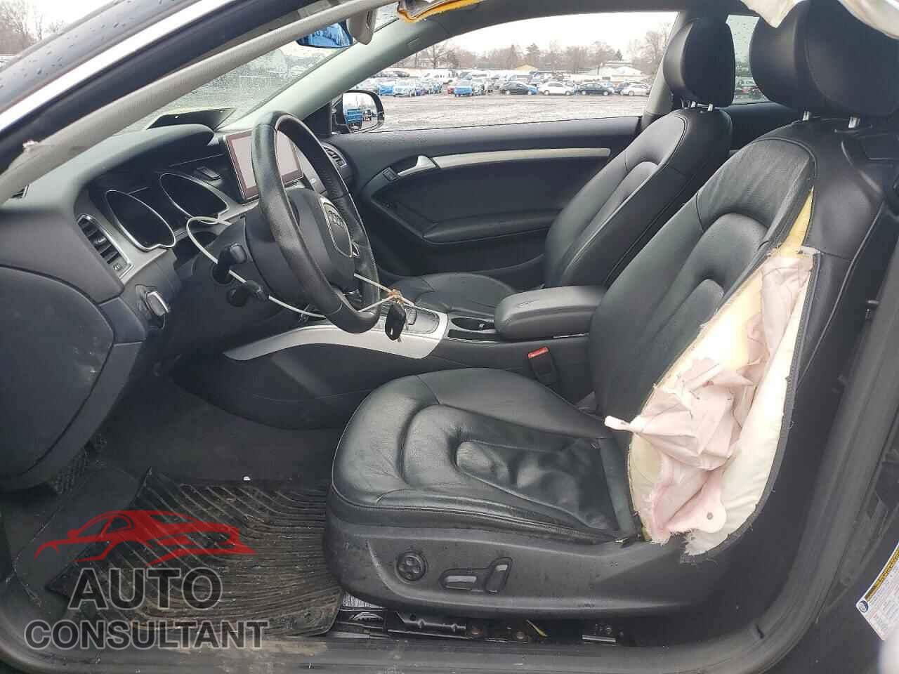 AUDI A5 2012 - WAUCFAFR2CA003808