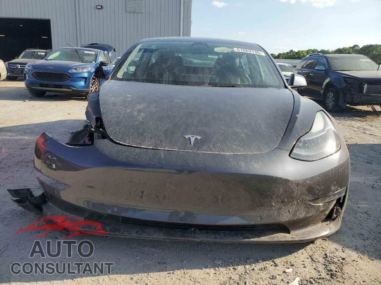 TESLA MODEL 3 2021 - 5YJ3E1EA5MF090808