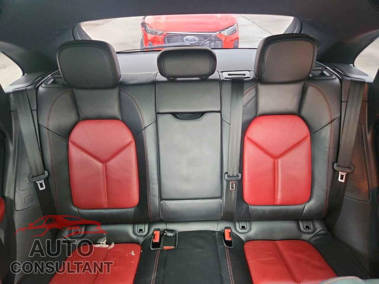 PORSCHE MACAN 2015 - WP1AB2A50FLB70112