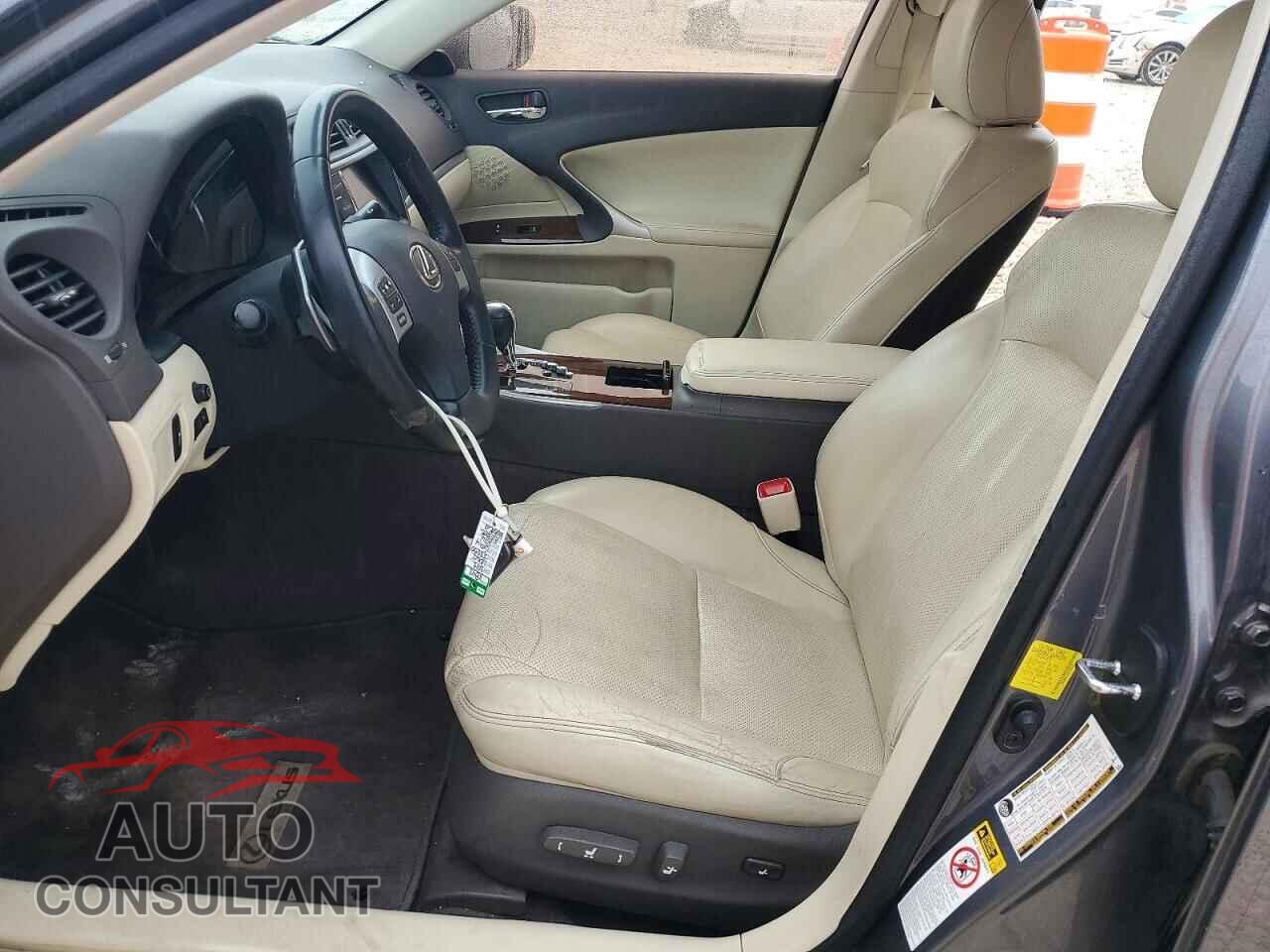 LEXUS IS 2012 - JTHBF5C28C5183235