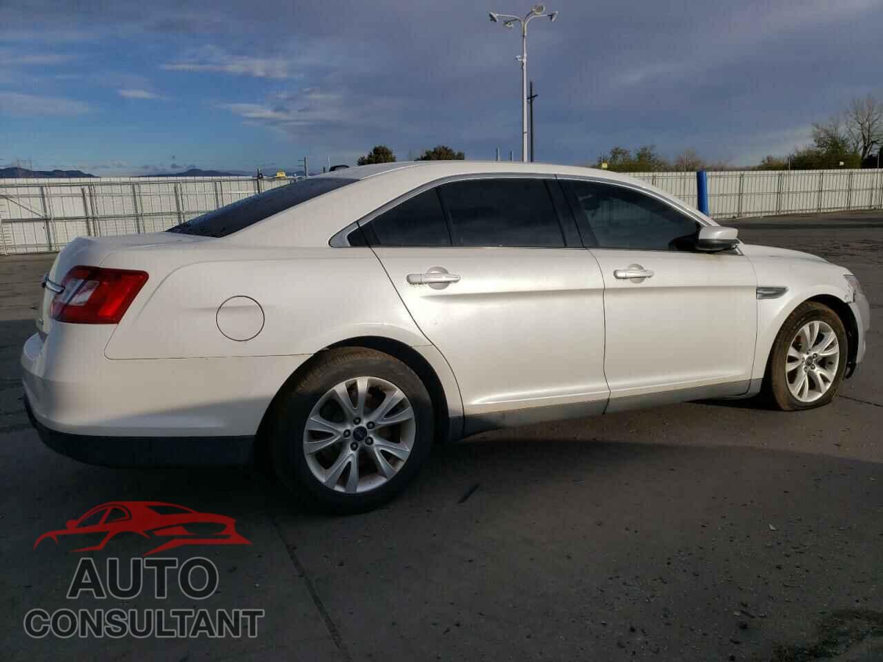 FORD TAURUS 2010 - 1FAHP2EWXAG162675