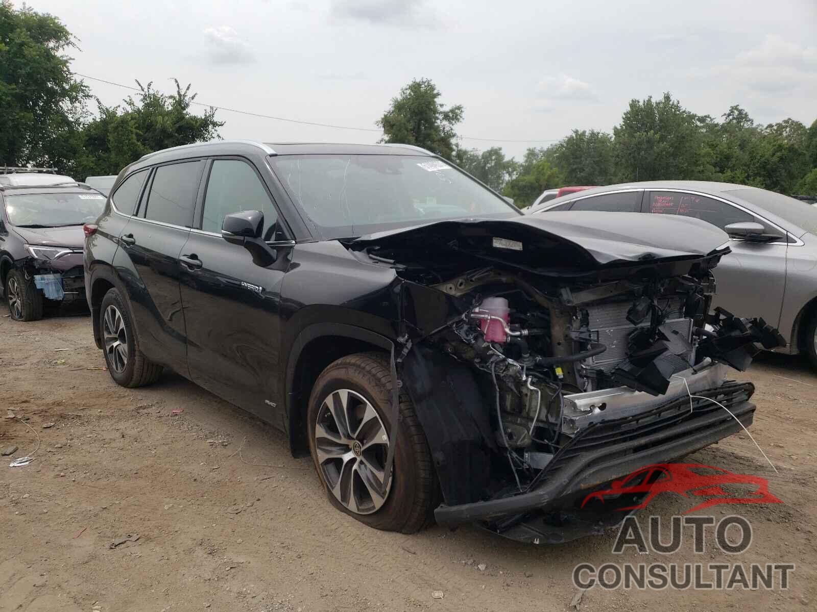 TOYOTA HIGHLANDER 2021 - 5TDGBRCH6MS045784