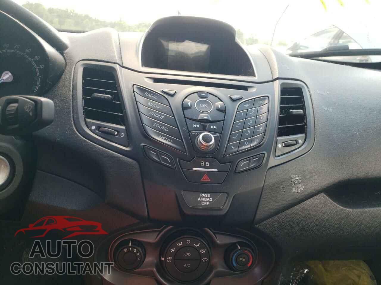 FORD FIESTA 2016 - 3FADP4AJ3GM153545