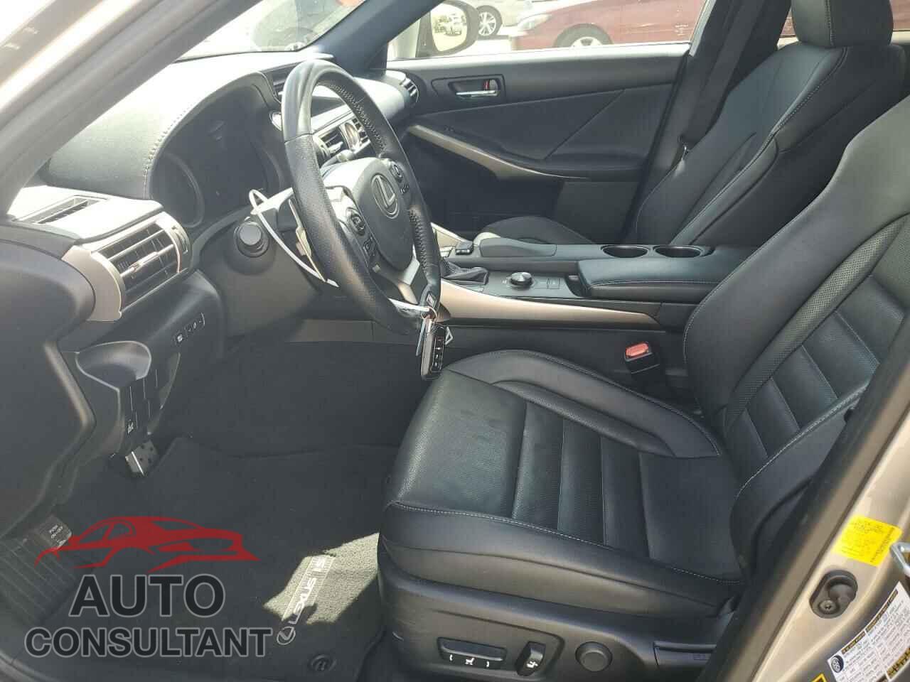 LEXUS IS 2015 - JTHBF1D27F5045245