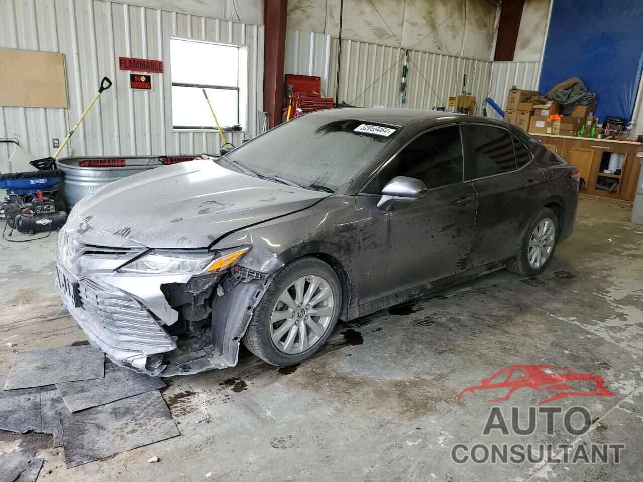 TOYOTA CAMRY 2018 - 4T1B11HK3JU548842