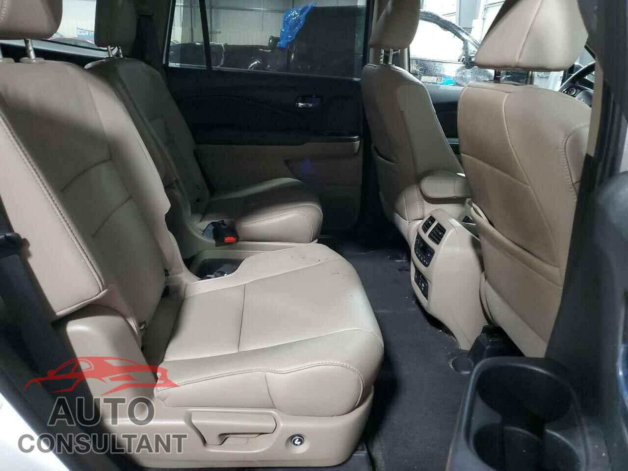 HONDA PILOT 2020 - 5FNYF6H65LB041372