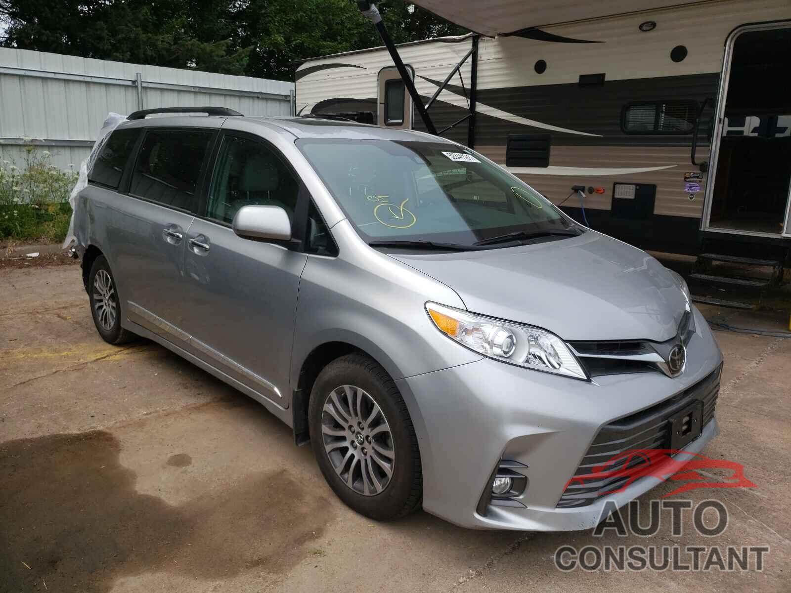 TOYOTA SIENNA 2019 - 5TDYZ3DC1KS004010