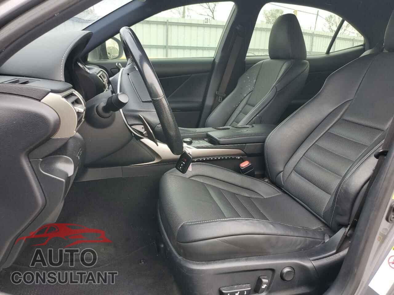 LEXUS IS 2015 - JTHCF1D20F5020238