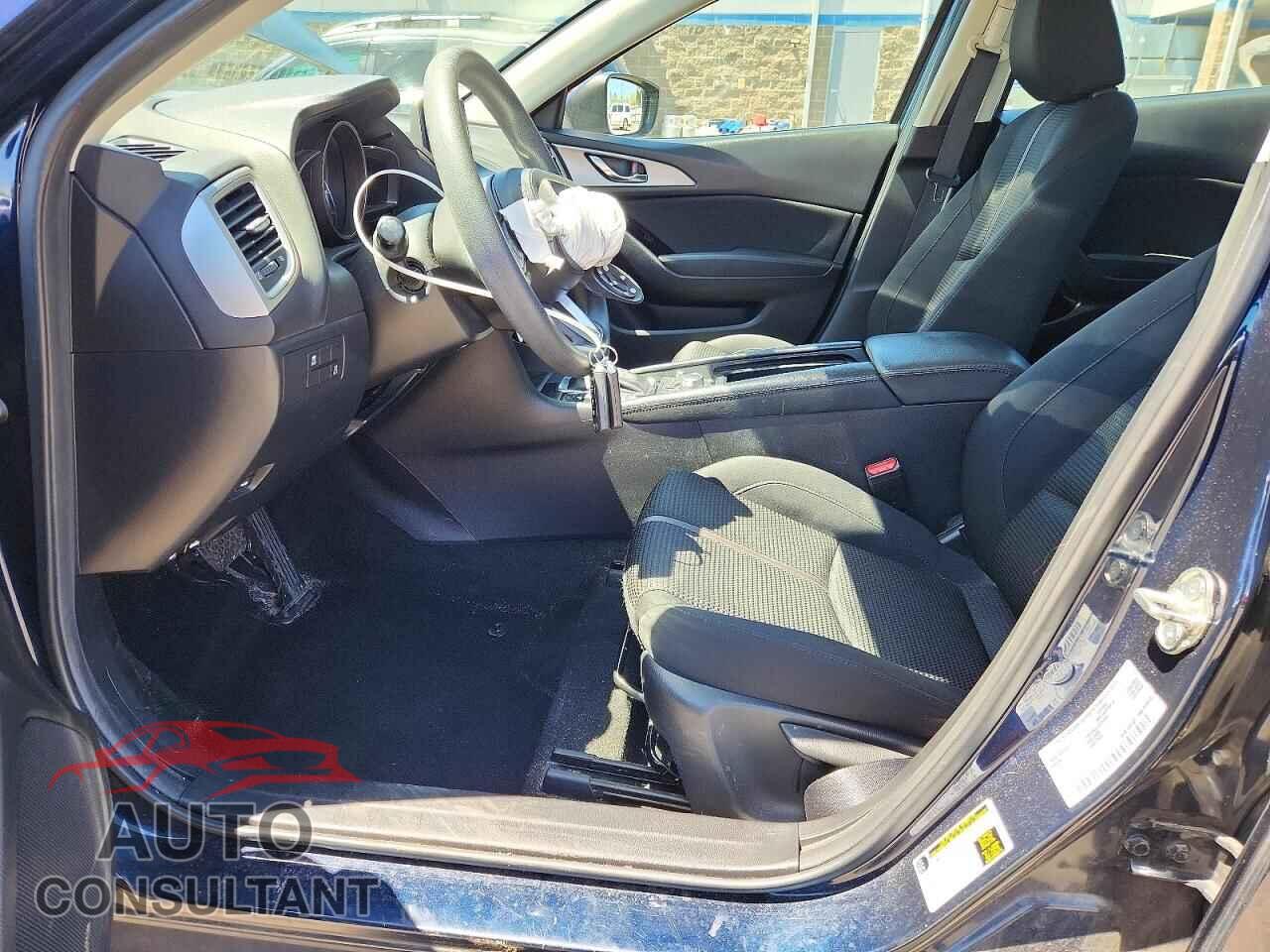 MAZDA 3 2017 - 3MZBN1U71HM131788