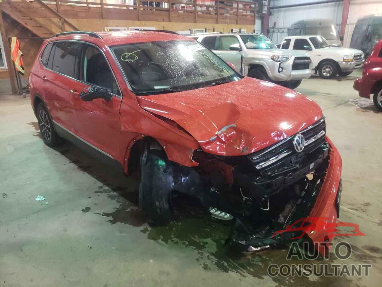 VOLKSWAGEN TIGUAN 2018 - 3VV3B7AX7JM222224