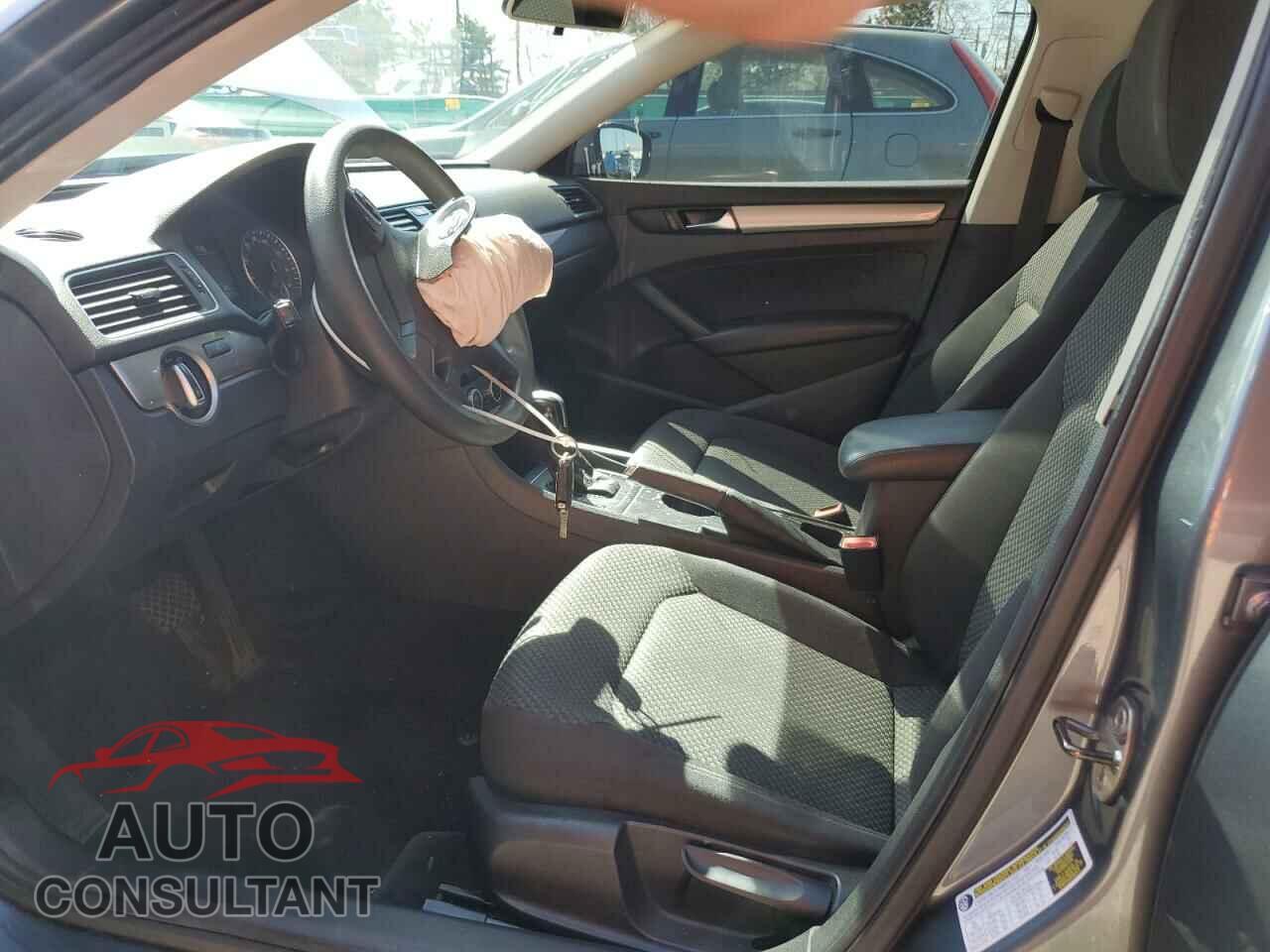 VOLKSWAGEN PASSAT 2012 - 1VWAP7A35CC019449