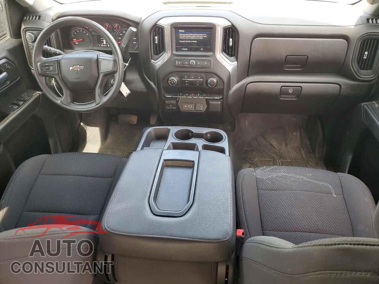 CHEVROLET SILVERADO 2021 - 1GCPYBEK8MZ210800